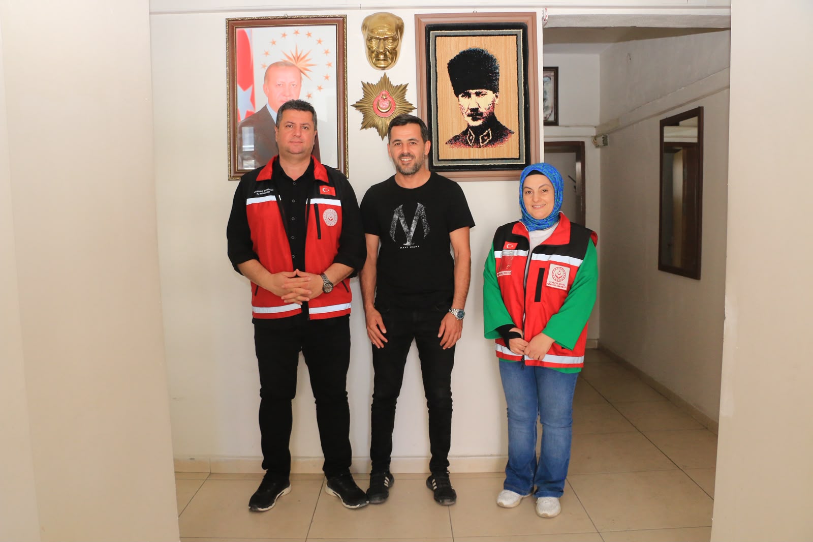 MÜDÜRÜMÜZ SAYIN SERDAR DEMİRCİ, 15 TEMMUZ GAZİSİ MUSTAFA EKİCİ'Yİ ZİYARET ETTİ