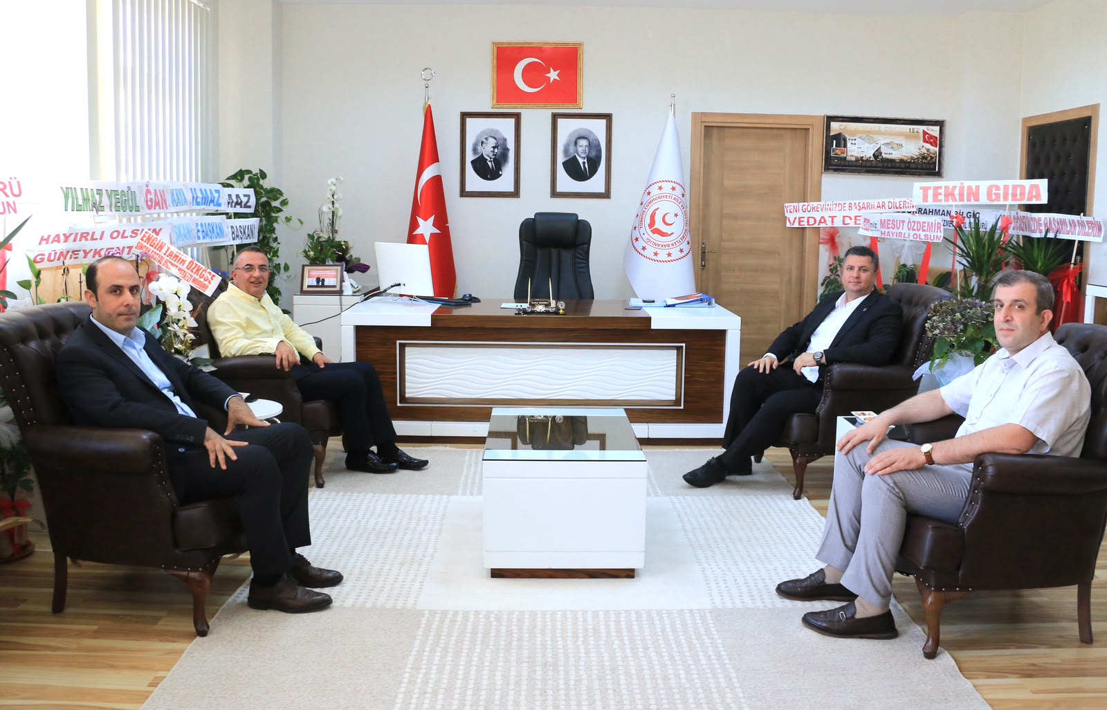 İL MÜDÜRÜMÜZ SAYIN SERDAR DEMİRCİ, İL ÖZEL İDARESİ YÖNETİMİ İLE BİR ARAYA GELDİ