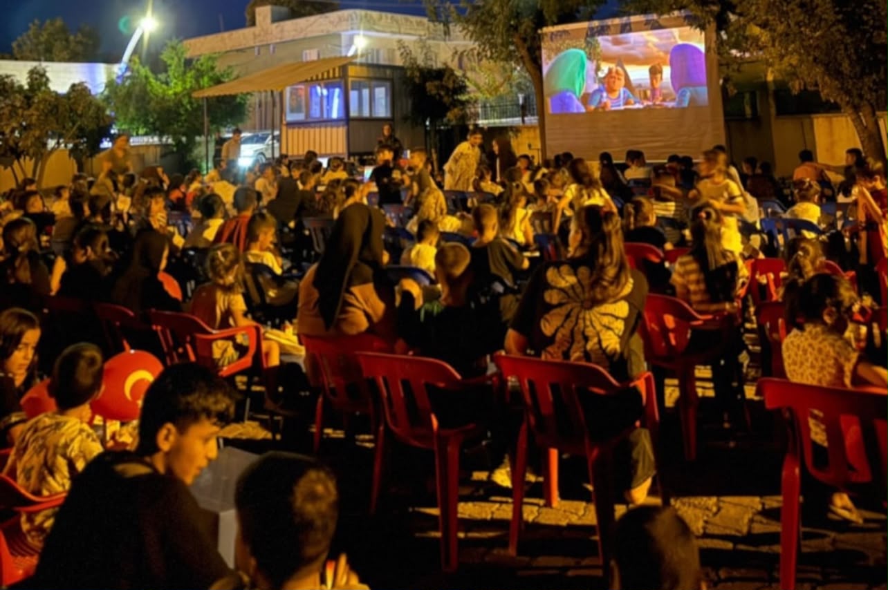 Şırnak’ta Seyyar Sinema Projesi Yeniden Başlıyor