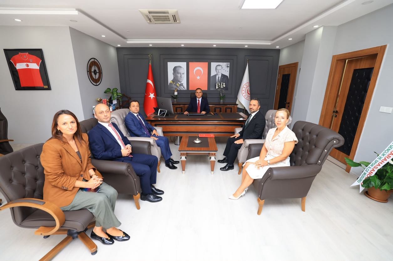 Valimiz Sayın Dr. İdris AKBIYIK başkanlığında Sosyal Hizmetler Değerlendirme Toplantısı gerçekleştirildi. 