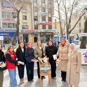 "Bir Kitap, Bir Umut” ile Çocuk Evlerine Kütüphane - fotoğraf 3