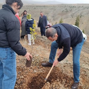 Orman Haftası Kapsamında Fidan Dikimi Etkinliği Gerçekleştirilmiştir - fotoğraf 3