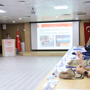 Kadına Yönelik Şiddetle Mücadele İl Koordinasyon, İzleme ve Değerlendirme Komisyonu’nun 2026 yılı 2. dönem toplantısı, Vali Yardımcısı Sayın Rumeysa Sena Kurt başkanlığında gerçekleştirildi. - fotoğraf 3