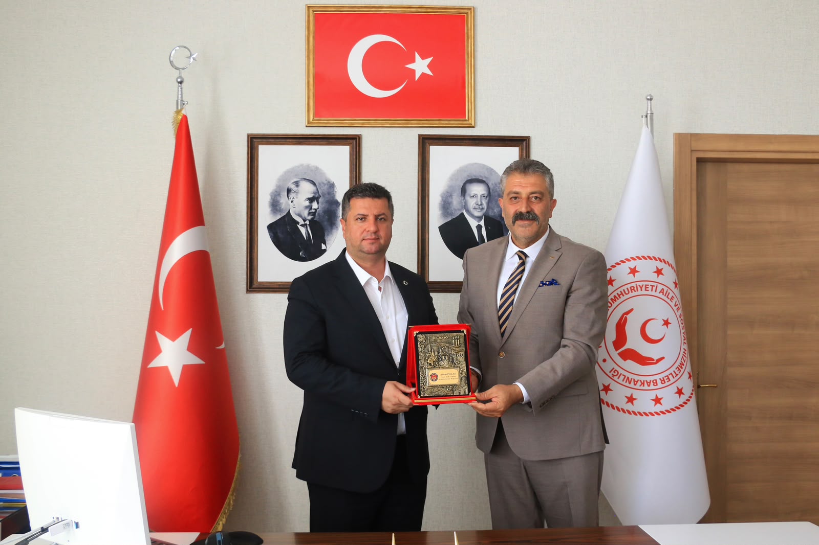 TÜRK SAĞLIK-SEN YÖNETİMİ İLE KARŞILIKLI BİLGİ ALIŞVERİŞİNDE BULUNULDU
