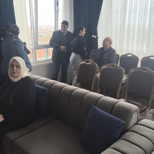 Bakım ve Koruma Altındaki Çocuklarımız, Dr. İsmail Işık Huzurevi Yaşlılarımız  ile Bir Araya Geldi - fotoğraf 1