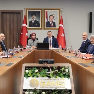 Aile ve Sosyal Hizmetler Bakanımız Sayın Mahinur Özdemir Göktaş ve İçişler Bakanı Sayın Mustafa Çiftçi ile Birlikte 81 İlimizin Valileri ve  81 İl Müdürümüzün de Katıldığı Çevrimiçi bir Toplantı Gerçekleştirildi - fotoğraf 2