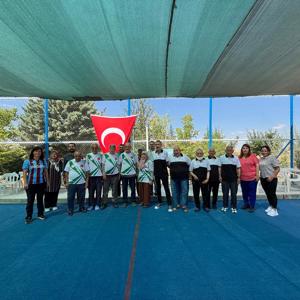 Sandıklı Hüseyin Develi Huzurevi ile Uluborlu Hacı Ahmet Şençopur Huzurevi Bocce Müsabakası Düzenlendi - fotoğraf 1