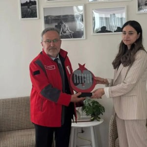 Seydişehir Sosyal Hizmet Merkezi Müdürlüğümüz Türk Polis Teşkilatının Kurluşu ve Polis Haftası Kapsamında 15 Temmuz Şehidi Muhsin KİREMİTCİ’nin Kıymetli Ailesi ve Eşini Ziyaret Etti  - fotoğraf 4
