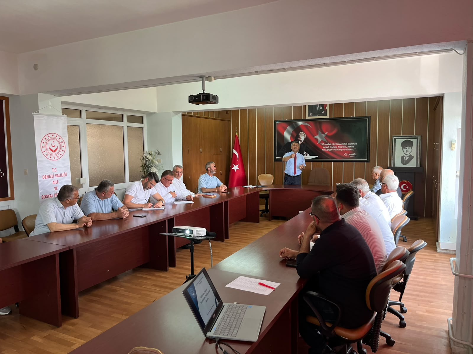 Honaz, Bozkurt ve Çardak İlçelerinde Muhtarlara Yönelik Sosyal Risk Haritası ve Kadının Güçlendirilmesi Bilgilendirme Toplantıları Gerçekleştirildi