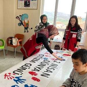 Dünya Otizm Farkındalık Haftası Kapsamında Özel Rehabilitasyon Merkezlerinde Anlamlı bir Etkinlik Gerçekleştirildi - fotoğraf 3