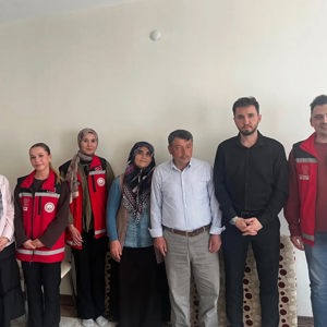 Kahraman Gazilerimiz Mehmet Yıldırır ve Ahmet Yaşar’ı Hanelerinde Ziyaret Etti - fotoğraf 2