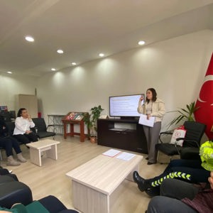 Aile Yapısının Güçlendirilmesi, Ebeveynlik Becerilerinin Desteklenmesi ve Çocukların Sağlıklı Gelişimlerinin Teşvik Edilmesi Amacıyla Eğitim Düzenlendi - fotoğraf 2