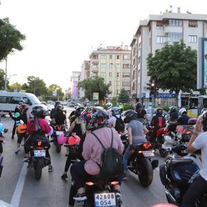 Motokonya Melekleri motorcuları ve Konya VW Kaplumbağa Fan Kulüp Üyeleri iş Birliğiyle Konya'da Farkındalık Konvoyu Düzenlendi - fotoğraf 5