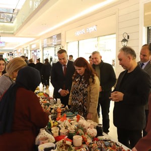 "El Emeği Göz Nuru" Eserler Vatandaşların Beğenisine Sunuldu - fotoğraf 5