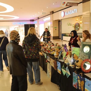 "El Emeği Göz Nuru" Eserler Vatandaşların Beğenisine Sunuldu - fotoğraf 8