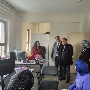 İl Müdürümüz Sayın Arif Topal, İl Müdür Yardımcılarımız ve Şube Müdürlerimizle Birlikte Mevlana Çocuk Evleri Sitesi’ni Ziyaret Etti - fotoğraf 2