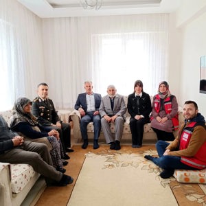 Aziz Şehitlerimiz Metin ÇOBAN, Sinan AKTAY ve Özden ÇINAR'ın Kıymetli Anneleri Ziyaret Edilmiştir - fotoğraf 1