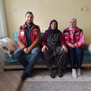 Aziz Şehitlerimiz Metin ÇOBAN, Sinan AKTAY ve Özden ÇINAR'ın Kıymetli Anneleri Ziyaret Edilmiştir - fotoğraf 2