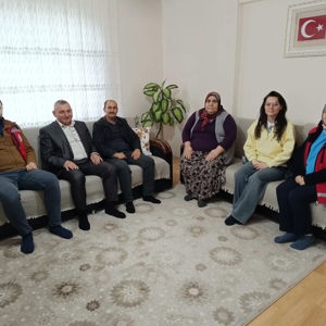Aziz Şehitlerimiz Metin ÇOBAN, Sinan AKTAY ve Özden ÇINAR'ın Kıymetli Anneleri Ziyaret Edilmiştir - fotoğraf 3
