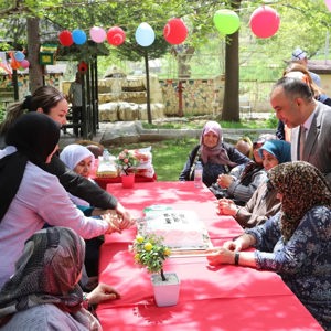 İl Müdürümüz Sayın Arif Topal Dr. İsmail Işık Huzurevi Sakinlerimizi Ziyaret Ederek Anneler Gününü Kutladı - fotoğraf 3