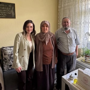 Kurban Bayramı Vesilesiyle Vatanımızın Mukaddes Emanetleri Olan Şehitlerimizin Ailelerini ve Kahraman Gazilerimizi Hanelerinde Ziyaret Ettik - fotoğraf 2