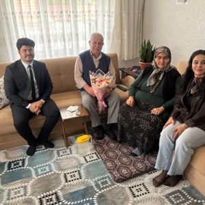 Kurban Bayramı Vesilesiyle Vatanımızın Mukaddes Emanetleri Olan Şehitlerimizin Ailelerini ve Kahraman Gazilerimizi Hanelerinde Ziyaret Ettik - fotoğraf 5