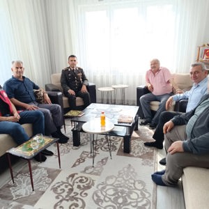 Aziz şehidimiz Selçuk Özer'in Şehadet Günü Münasebetiyle Kıymetli Ailesi ve Kahraman Gazimiz İsmail Çoban'ın Kıymetli Ailesi Ziyaret Edilmiştir - fotoğraf 1