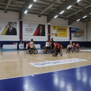 İl Müdürümüz Arif Topal, Konya’da düzenlenen Ampute Basketbol Play-Off Müsabakalarına Katıldı - fotoğraf 2