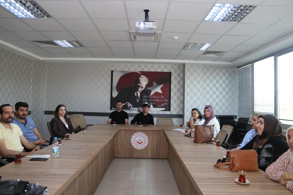 Çocuk Kuruluşlarımızda Görev Yapan Sağlık Personeline Bilgilendirme Eğitimi Düzenlendi