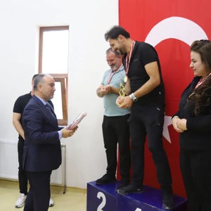 Tenis Turnuvası, Büyük Bir Heyecan ve Çoşku İçerisinde Tamamlanmıştır - fotoğraf 4