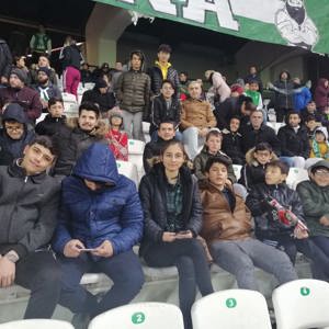 ÇEKOM Çocuklarına Karne Hediyesi - fotoğraf 1