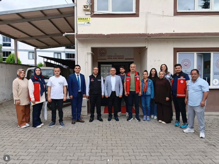 İl Müdürümüz Adem YÜCEL’den Taşova Sosyal Hizmet Merkezi Müdürlüğümüze Ziyaret