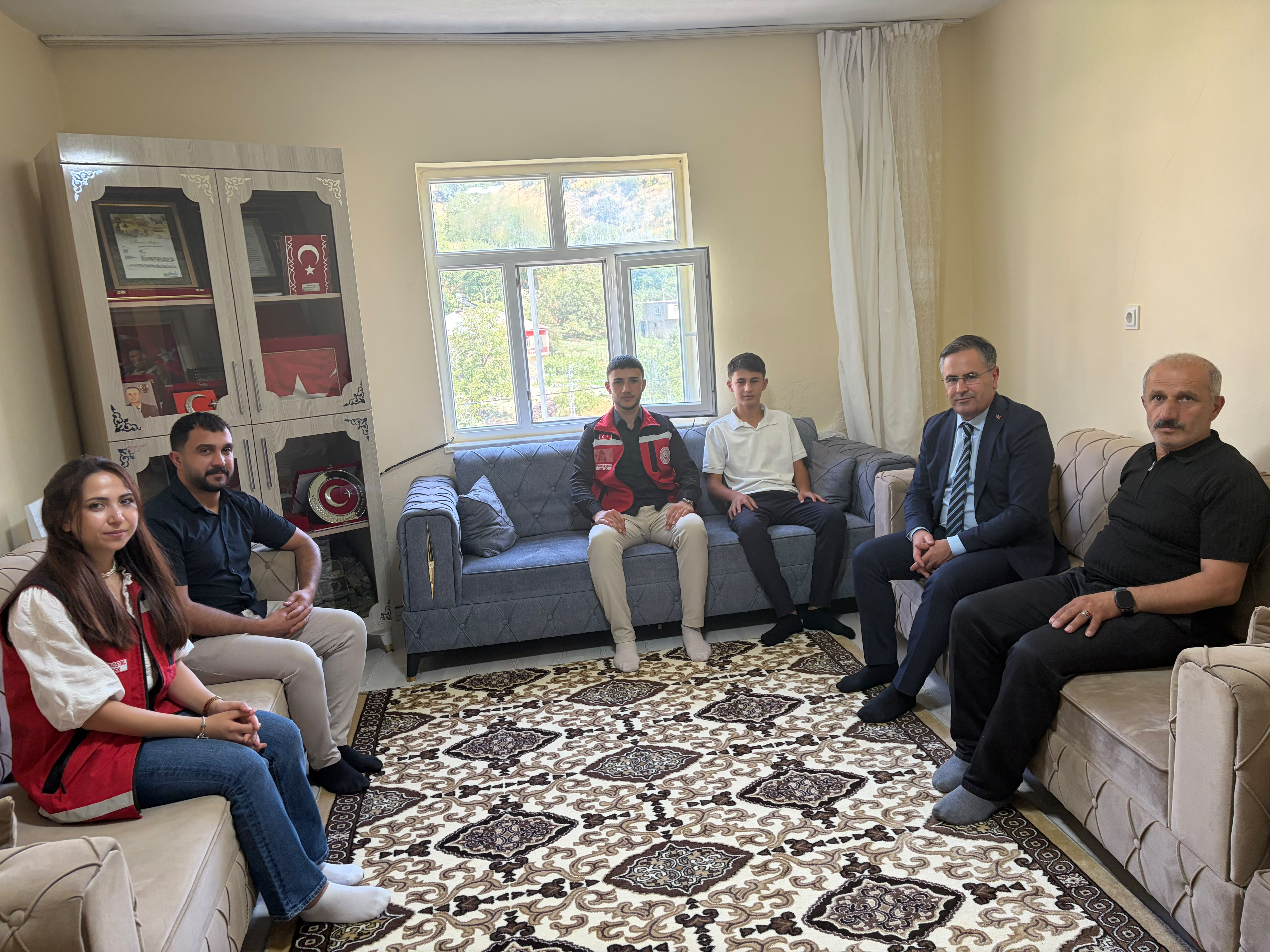 İl Müdürümüz Vefa Akdoğan, Aziz Şehidimiz Bünyamin Barlık'ın Kıymetli Ailesini Ziyaret Etti