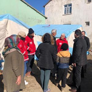 Elazığ Depreminden Etkilenen Vatandaşlarımızın Yanındayız. - fotoğraf 5