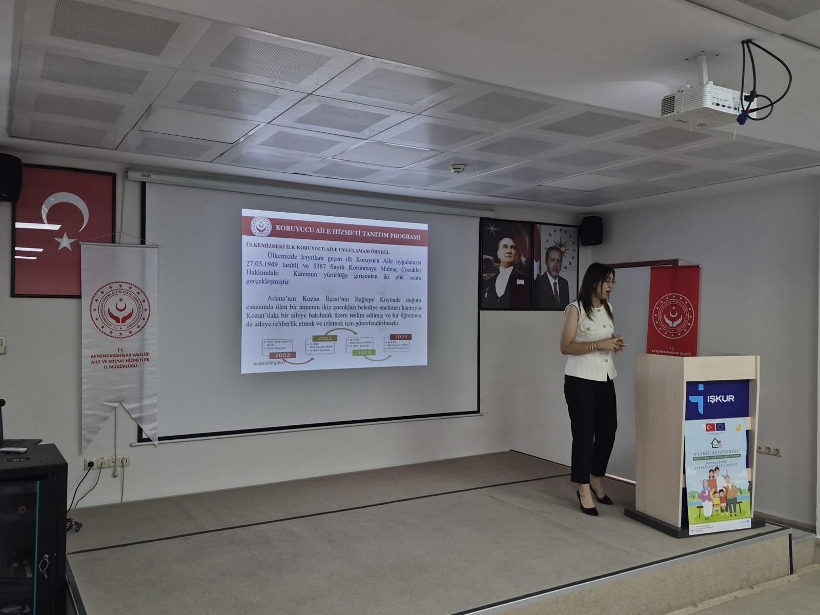İŞKUR'da Koruyucu Aile ve Geçici Koruyucu Aile Tanıtım Programı Yapıldı