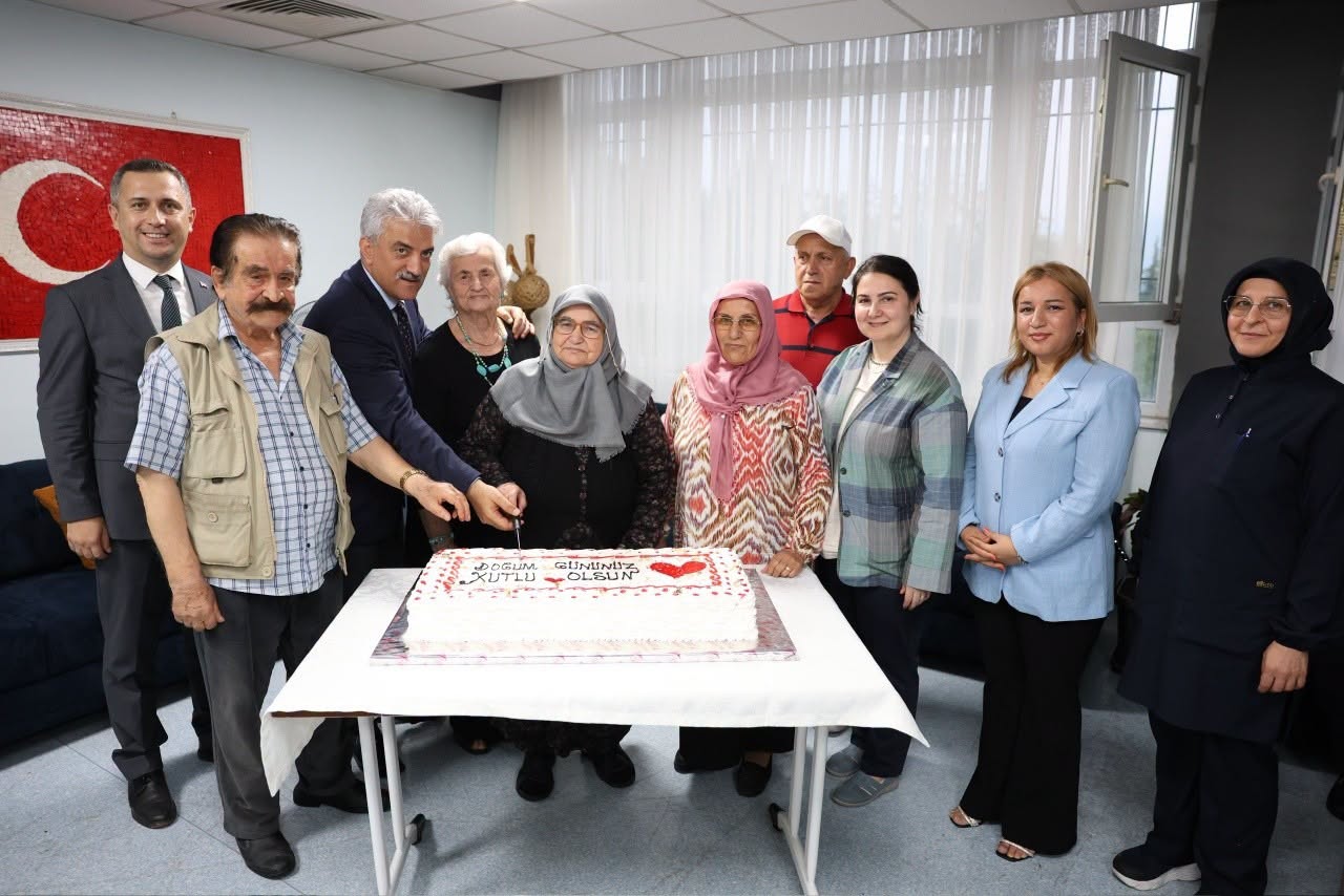 Valimiz Sayın Mehmet Makas Neriman Çilingir Huzurevi Müdürlüğü'müzü Ziyaret Etti.
