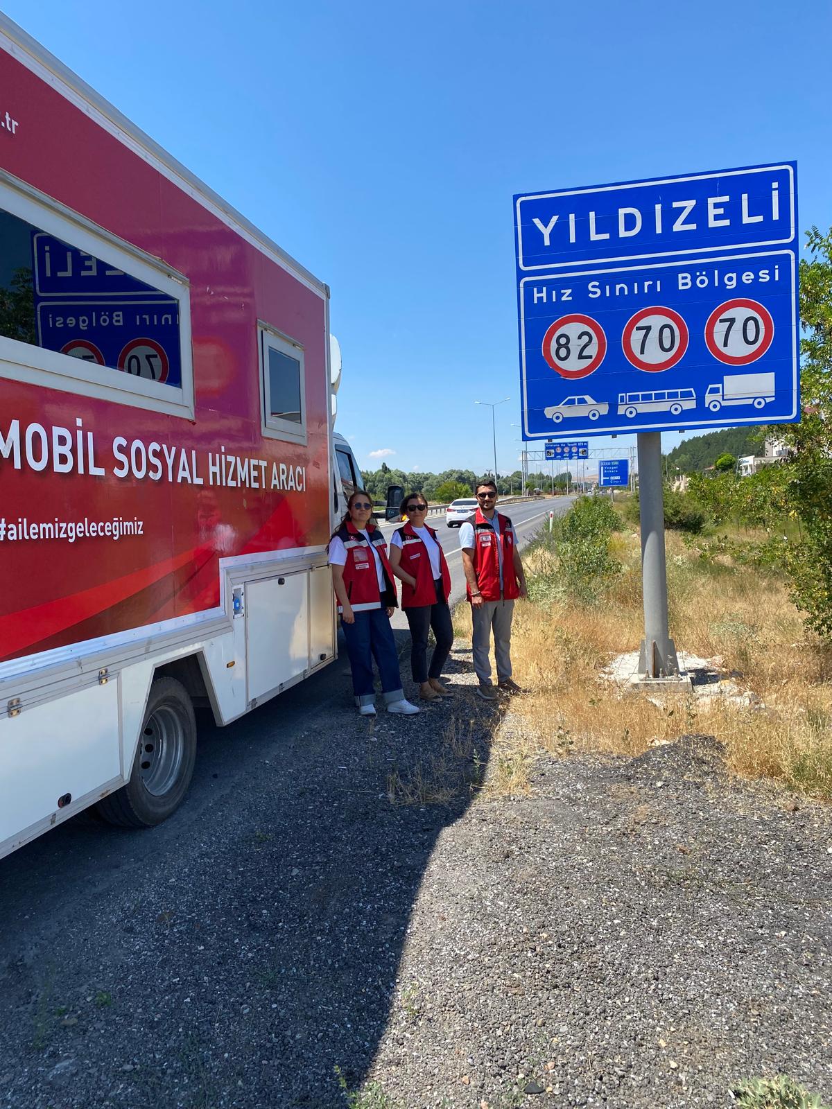 Mobil Sosyal Hizmet Aracımız Yıldızeli’nde Vatandaşlarımızla Buluştu