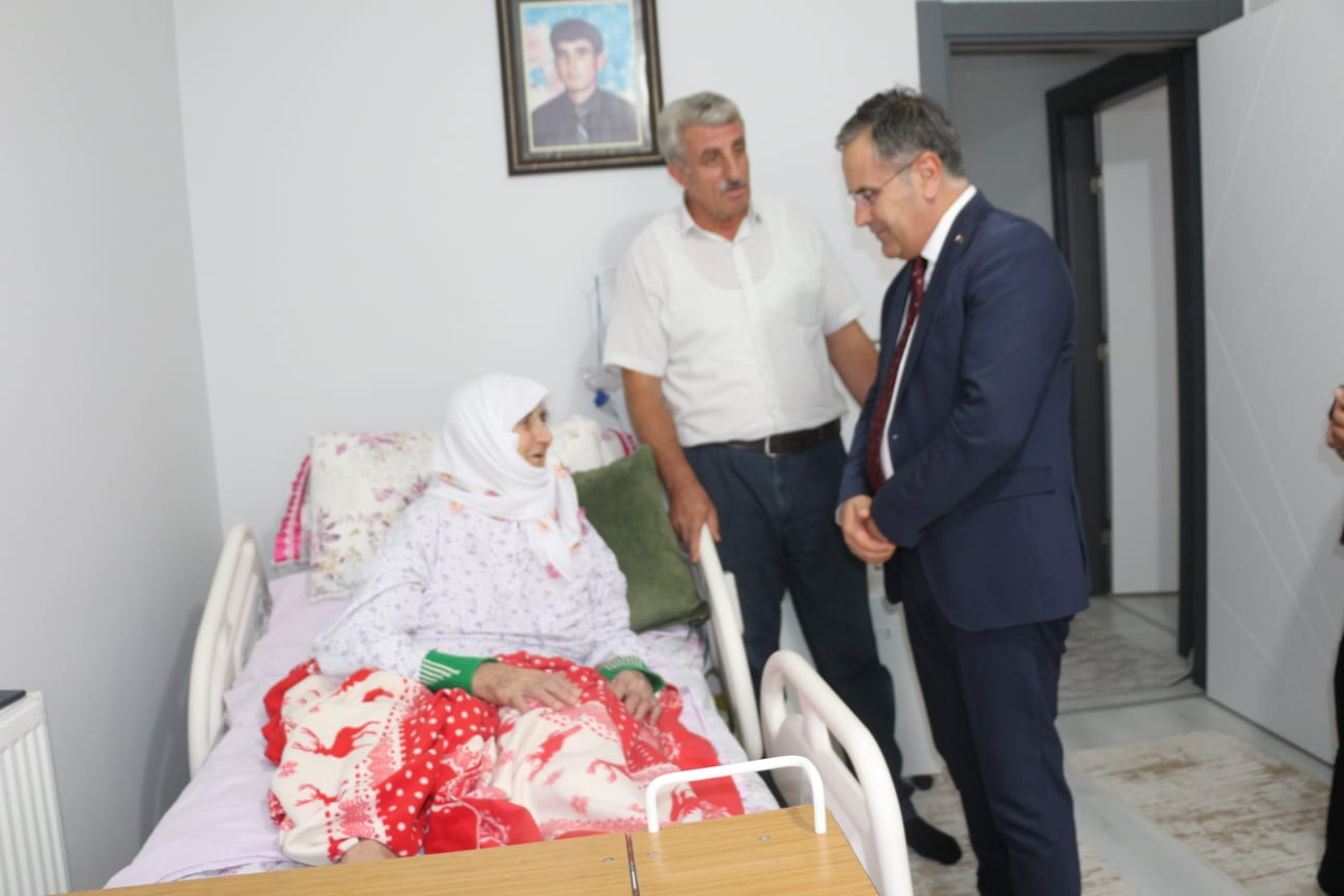 Vefa, Minnet ve Gönül Bağımızla Aziz Şehidimizin Emanetlerinin Yanındayız