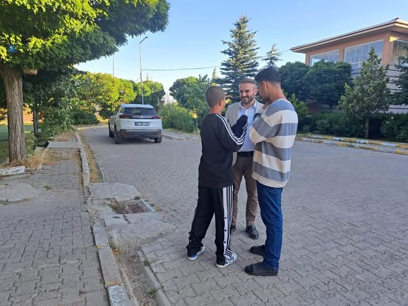 İl Müdürümüz Alper Alp’ten Çocuk Evleri Sitesi’ne Ziyaret