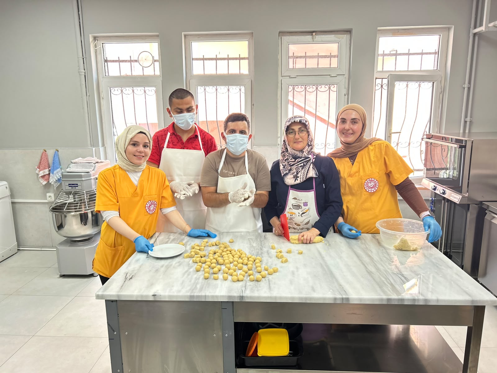 Nadide Üstündağ Yıldırım Gündüz Bakım ve Rehabilitasyon Merkezi’nde Mutfak Atölyesi