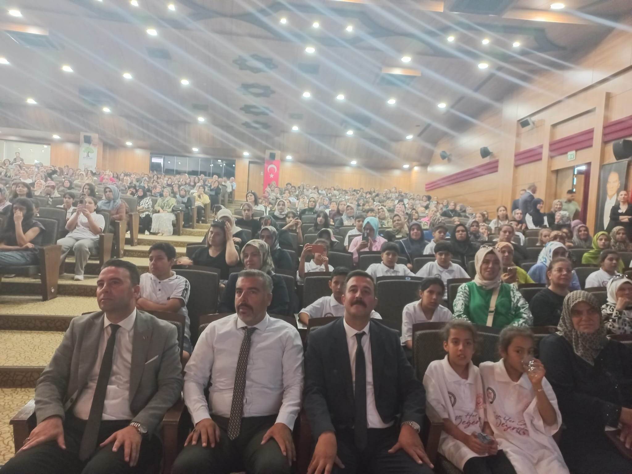 “Sen Her Şeye Değersin” Projesi Etkinliğine Katılım Sağlandı