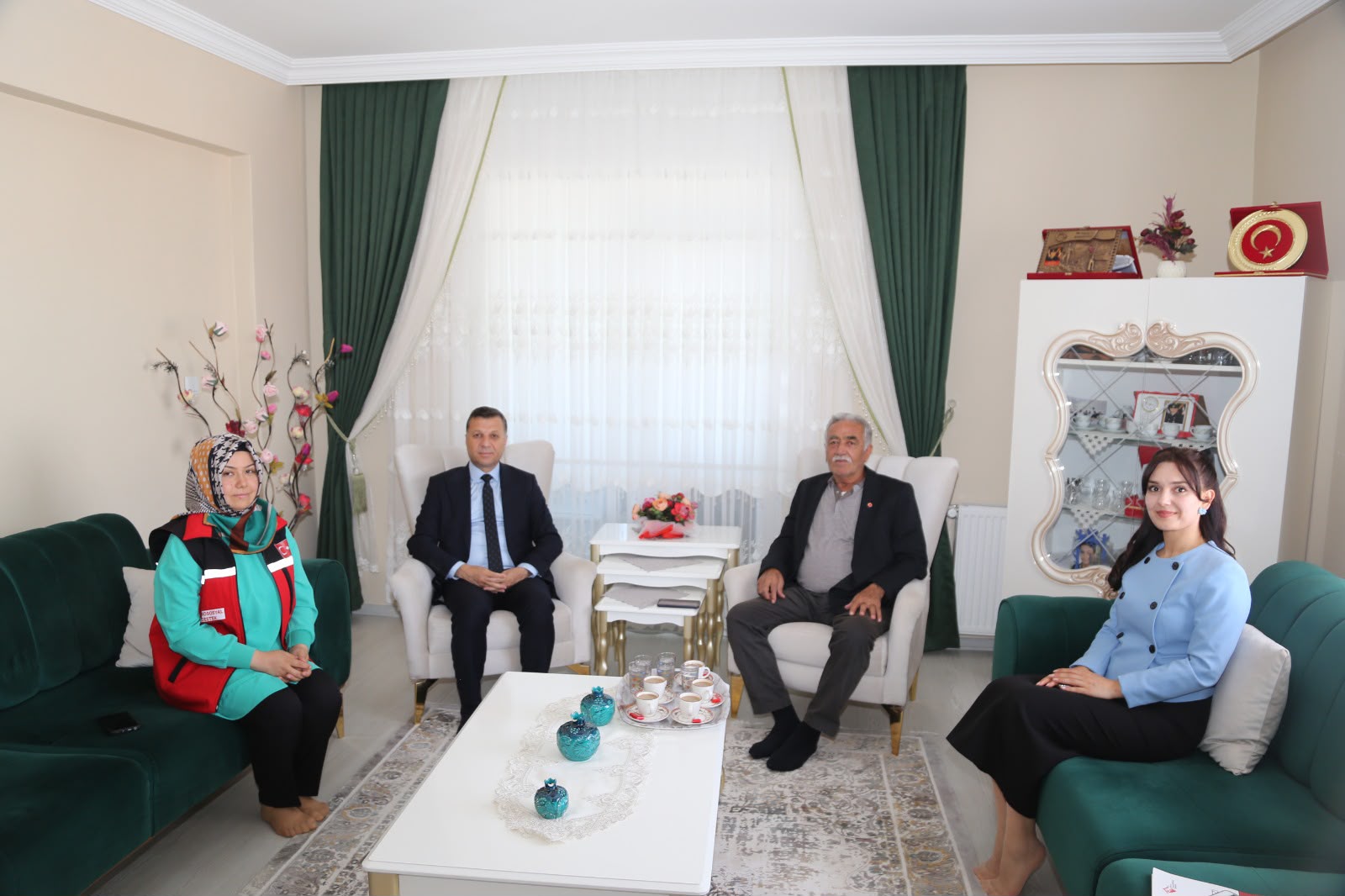 Şehitlerimizin Emanetleri Baş Tacımızdır