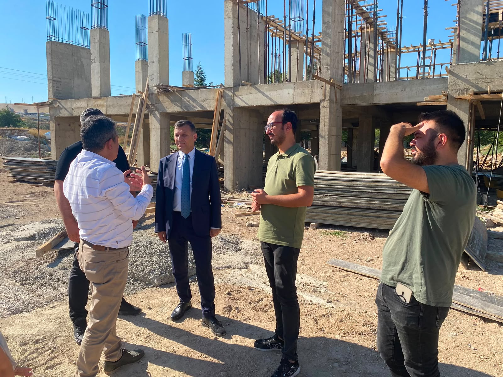 GÜNDÜZLÜ ENGELLİ BAKIM VE REHABİLİTASYON MERKEZİ İNŞAATINDA İNCELEME