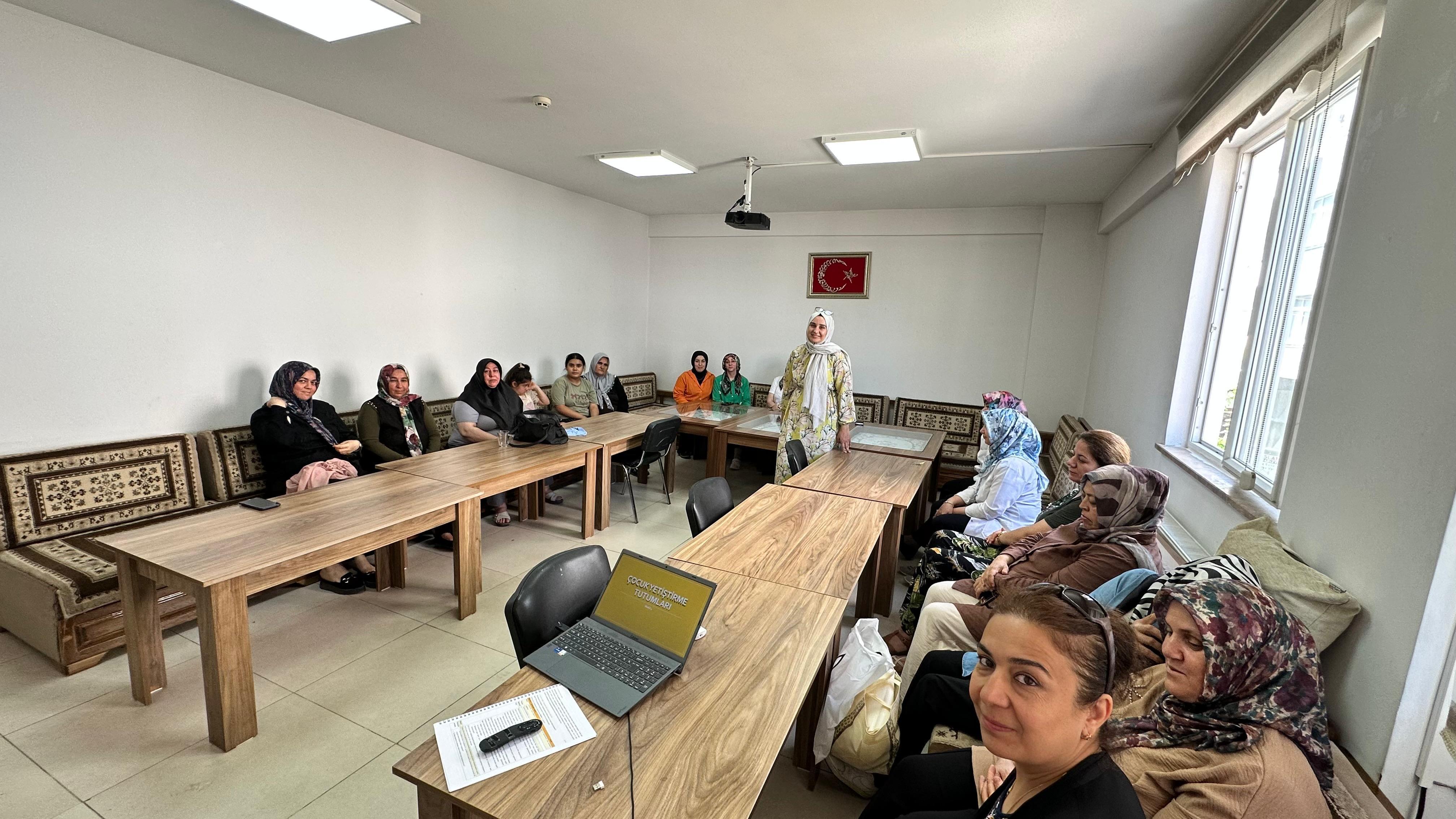 Modüler Aile Eğitim Programı Kapsamında “Çocuk Yetiştirme Tutumları” Eğitimi Gerçekleştirildi