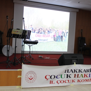 Hakkâri Aile, Çalışma ve Sosyal Hizmetler İl Müdürlüğü Yürütmekte Olduğu “Okul Destek Projesi” Kapsamında Müzik Etkinliği Düzenledi - fotoğraf 2