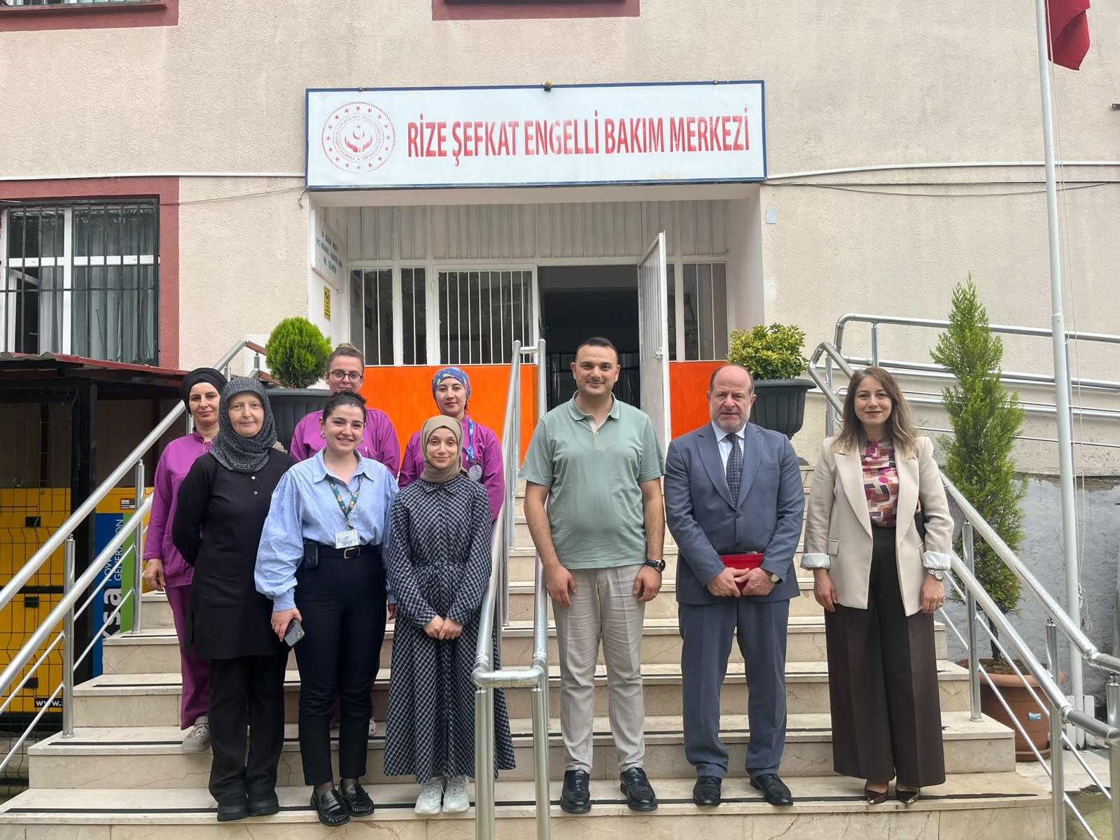 Derepazarı’nda Şefkat Engelli Bakım Merkezi’ne Ziyaret