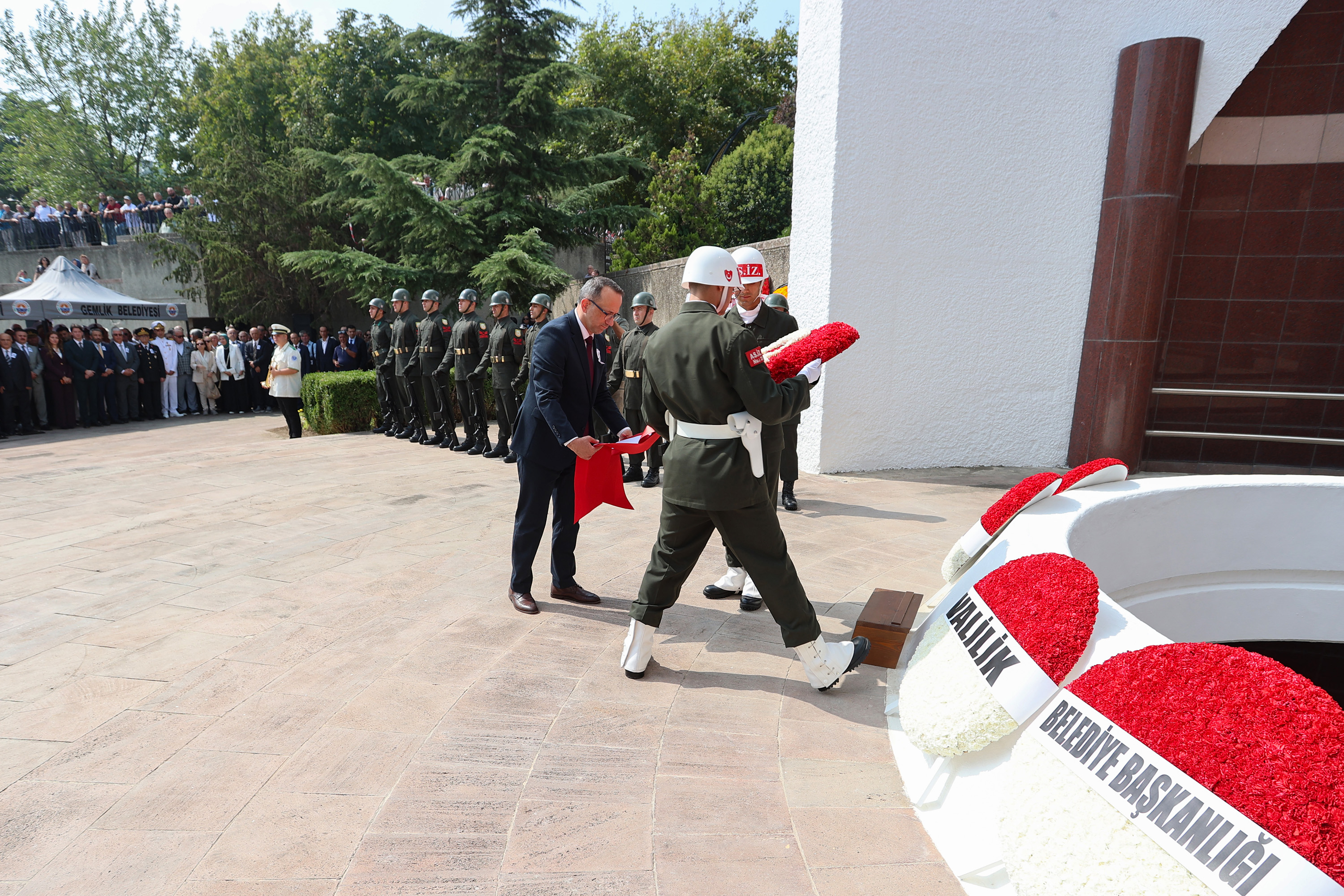 3. Cumhurbaşkanı Celal Bayar Gemlik’te Dualarla Anıldı