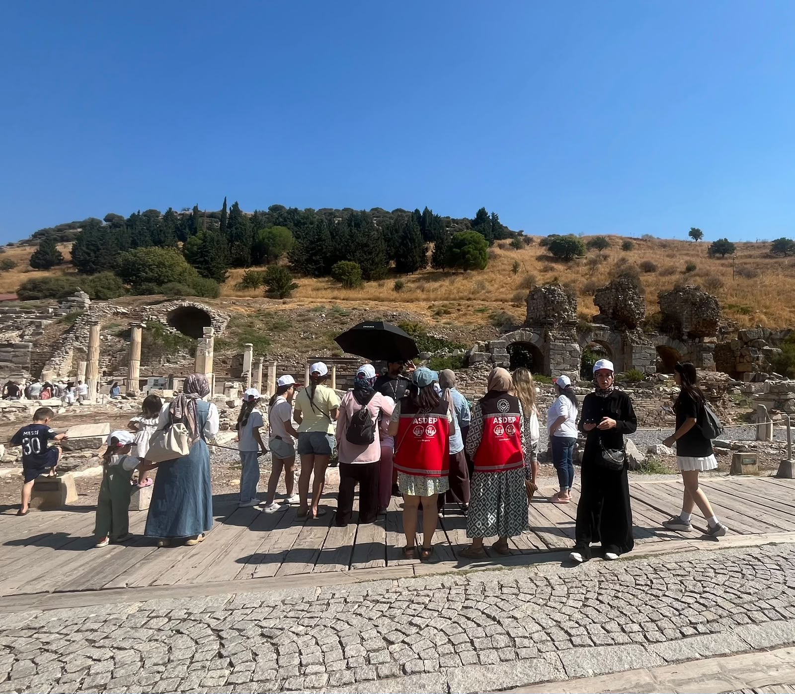 Uşak Sosyal Hizmet Merkezi Müdürlüğü tarafından yürütülmekte olan Okul Destek Projesi ve Çocuk Hakları İl Komitesi kapsamında