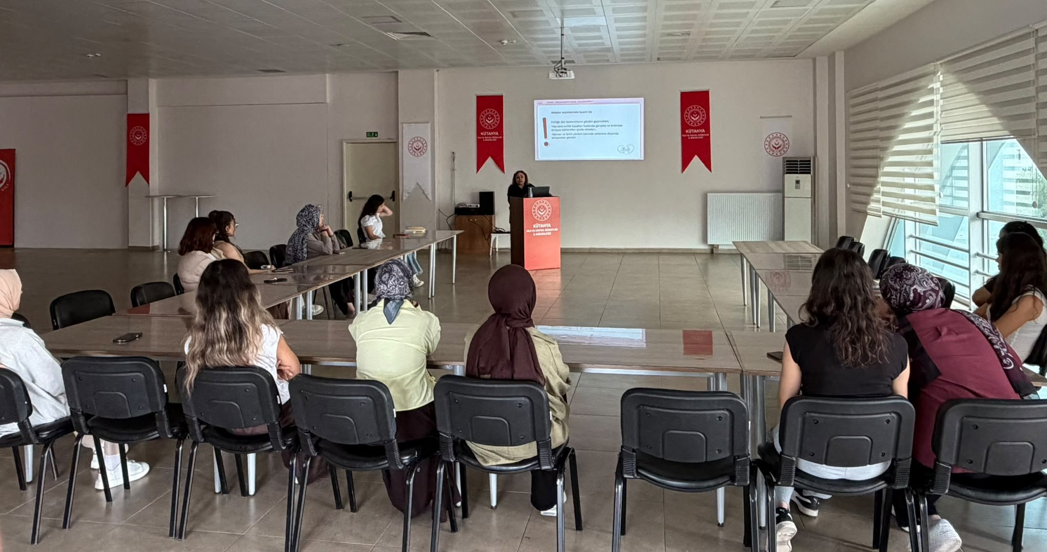 Ulusal Staj Programı Kapsamında Üniversite Öğrencilerine Yönelik Evlilik Öncesi Eğitim Programı Gerçekleştirildi