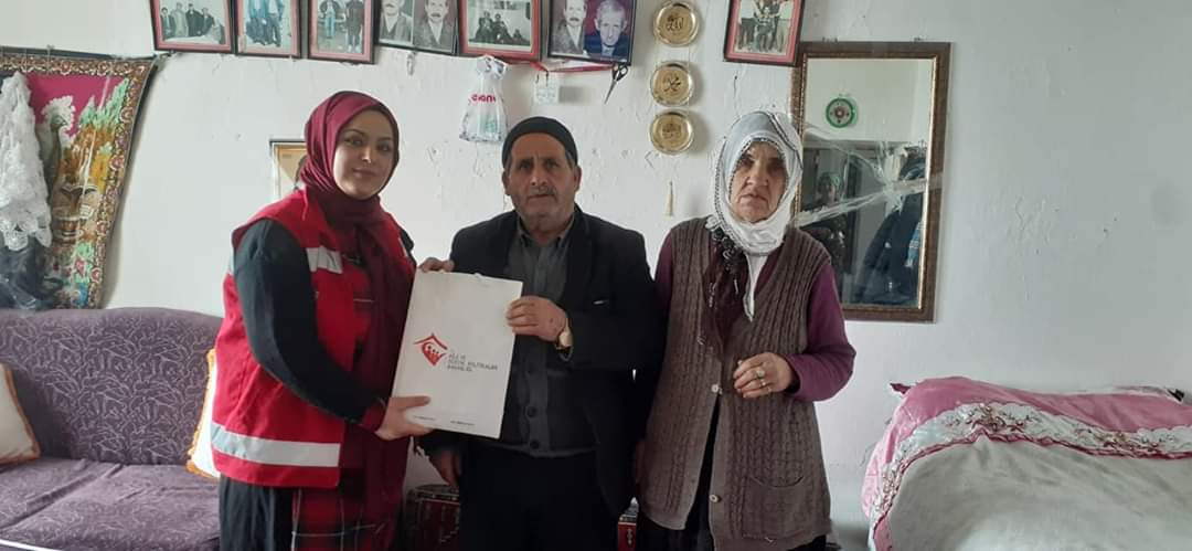 Şehit ve Gazi Ailelerimizi ziyaret etmeye devam ediyoruz